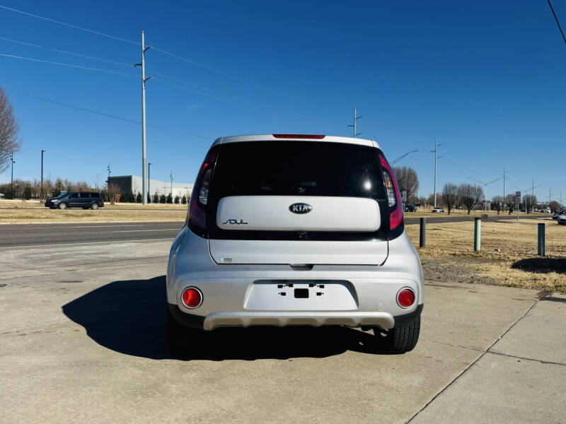2018 Kia Soul +
