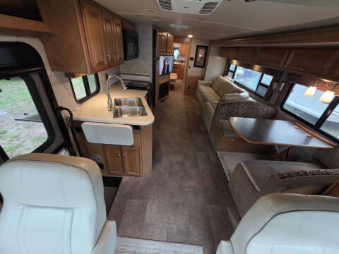 2016 Winnebago SUNSTAR LX