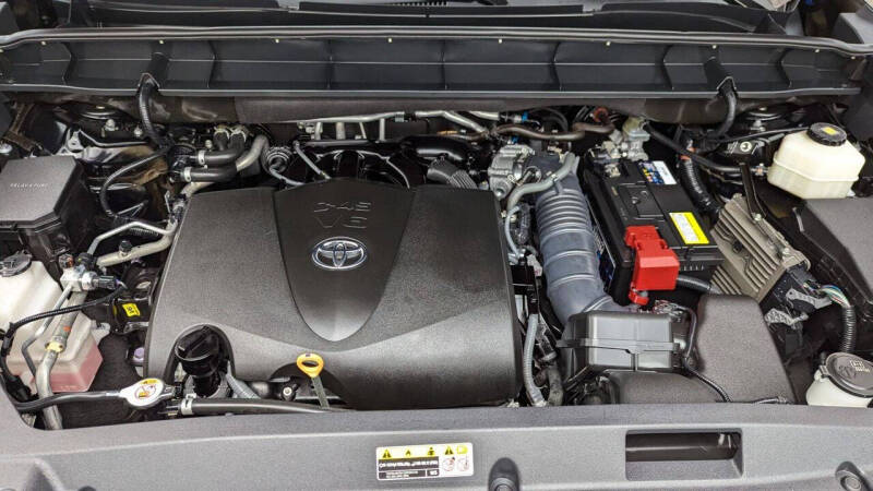 2021 Toyota Highlander L