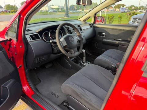 2009 Nissan Versa 1.8 S