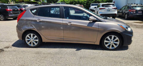 2013 Hyundai Accent SE