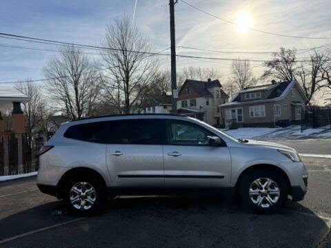 2016 Chevrolet Traverse LS