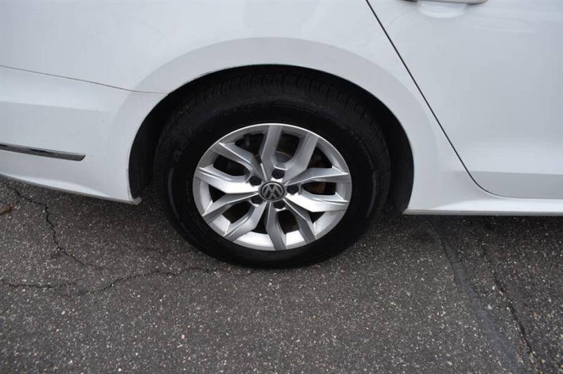 2018 Volkswagen Passat 2.0T S