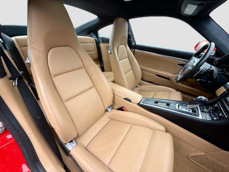 2015 Porsche 911 Carrera