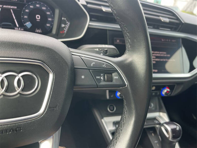 2023 Audi Q3 quattro S line Premium 45 TFSI