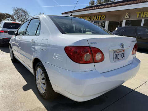 2005 Toyota Corolla LE