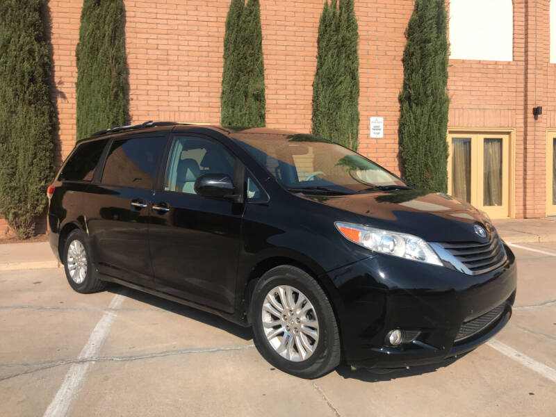 2011 Toyota Sienna XLE 7-Passenger Auto Access Seat