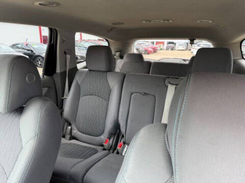 2017 Chevrolet Traverse LS