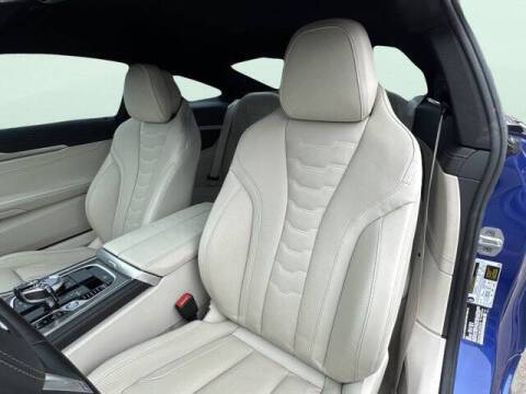 2025 BMW 8 Series 840i