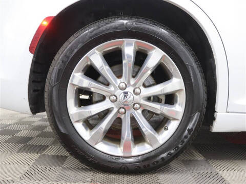 2022 Chrysler 300 Touring