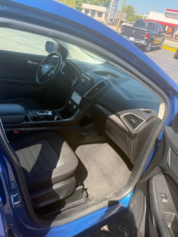 2021 Ford Edge SE