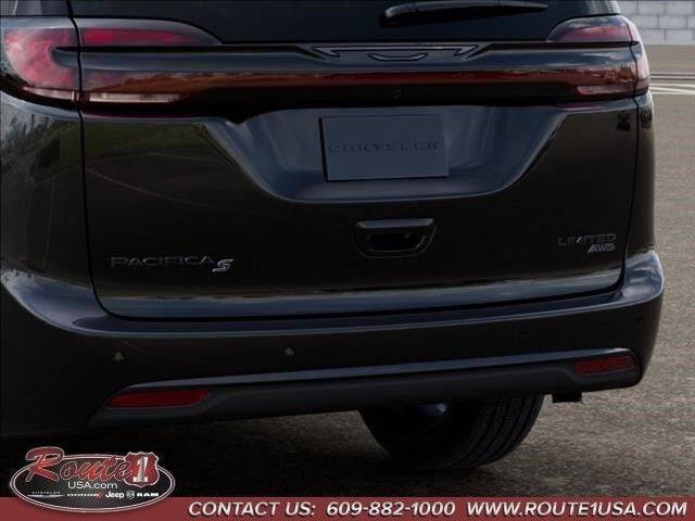2027 Chrysler Pacifica Limited