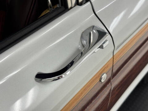 1988 Jeep Grand Wagoneer