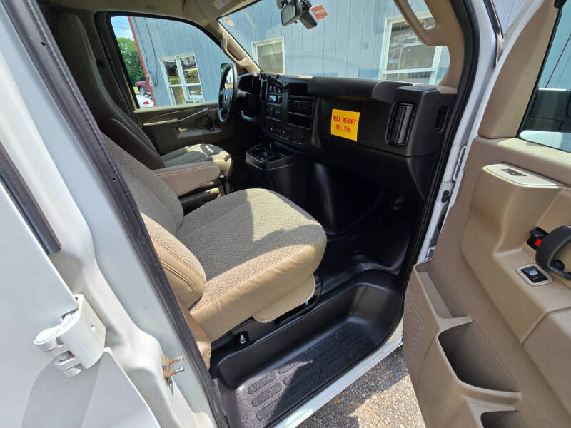 2020 Chevrolet Express 2500