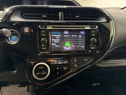 2019 Toyota Prius c LE