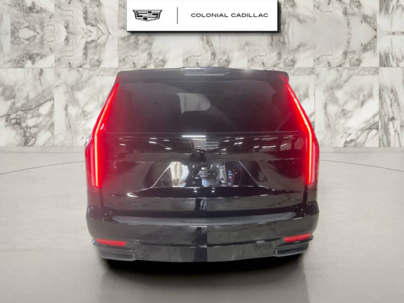 2023 Cadillac Escalade ESV Sport