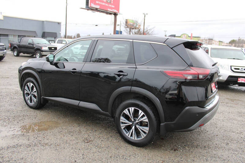 2022 Nissan Rogue SV