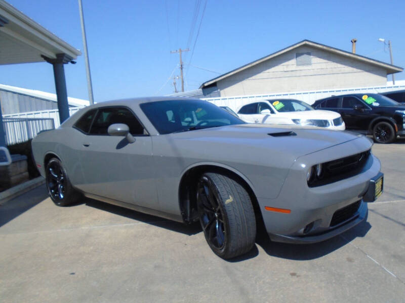 2018 Dodge Challenger SXT Plus