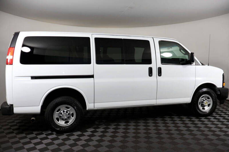 2017 Chevrolet Express LS 2500