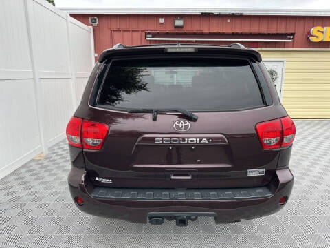 2016 Toyota Sequoia SR5