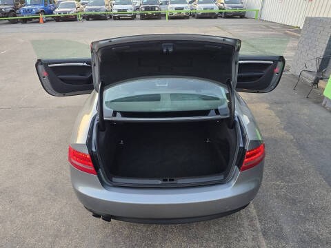 2011 Audi A5 2.0T quattro Premium Plus