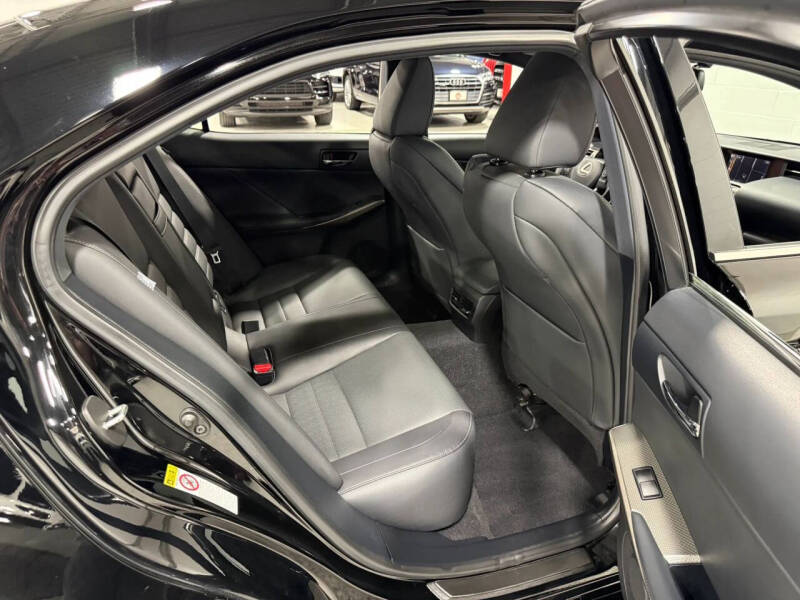 2016 Lexus IS 300