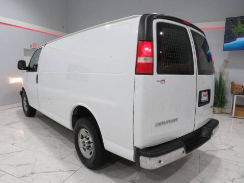 2018 GMC Savana 2500