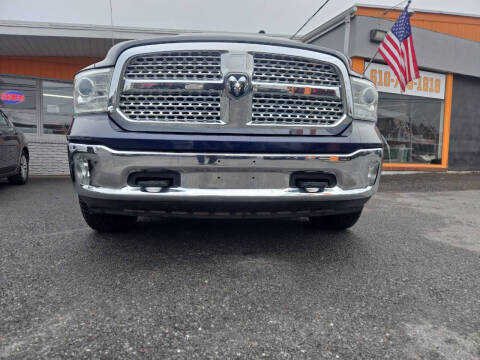 2015 RAM 1500 Laramie