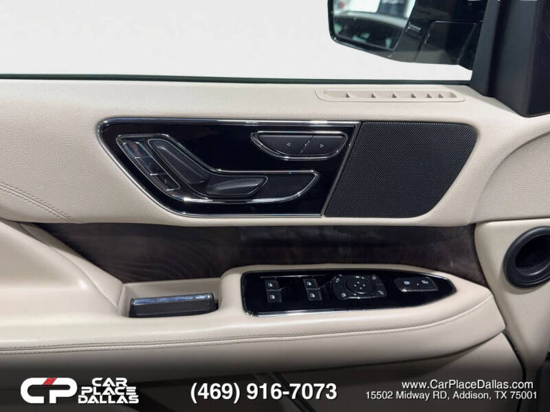 2020 Lincoln Navigator Standard