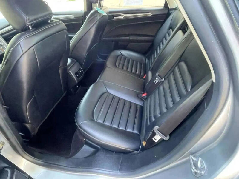 2020 Ford Fusion SEL