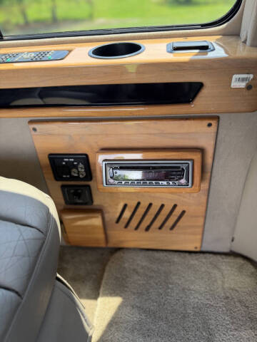 2003 Ford E-Series E-150