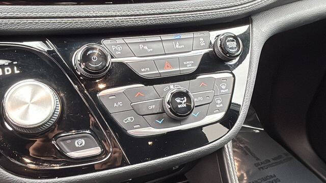 2021 Chrysler Pacifica Hybrid Limited