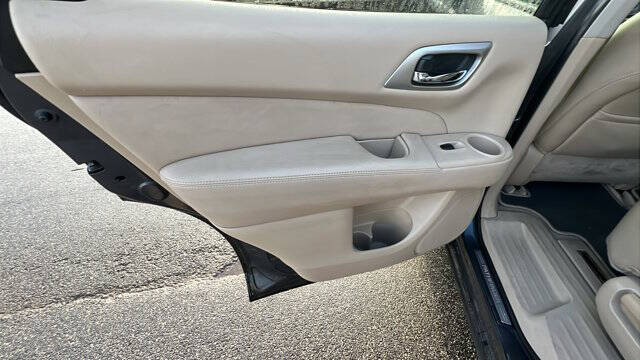 2014 Nissan Pathfinder SL