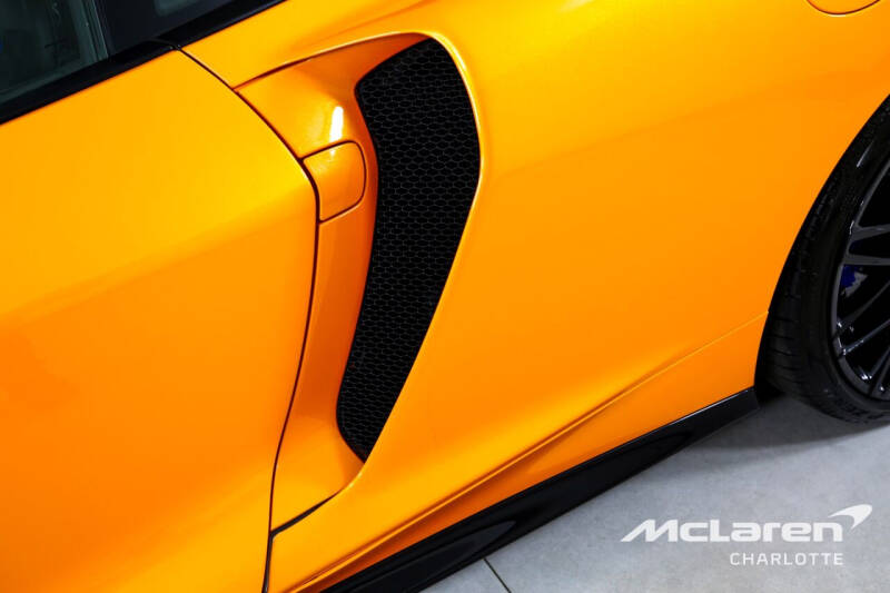 2023 McLaren GT