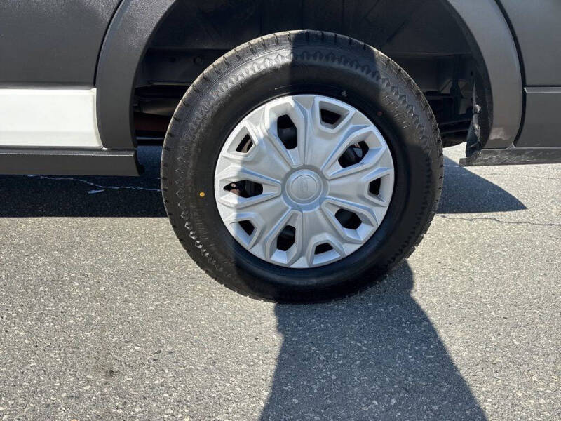 2023 Ford Transit 350 XLT