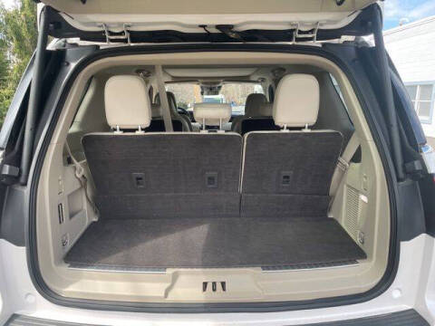2019 Lincoln Navigator Select
