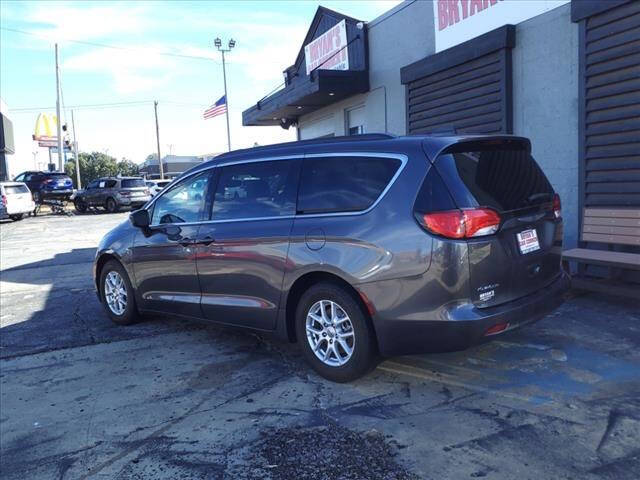 2021 Chrysler Voyager for sale at Bryans Car Corner 2 in Midwest City, OK