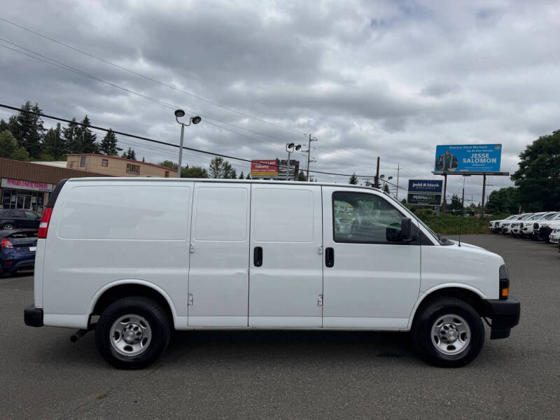 2021 Chevrolet Express 2500