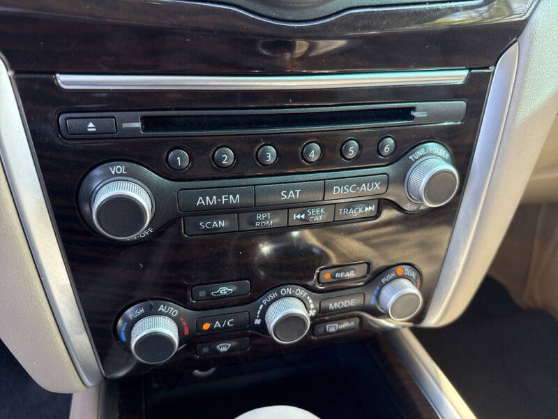 2015 Nissan Pathfinder Platinum