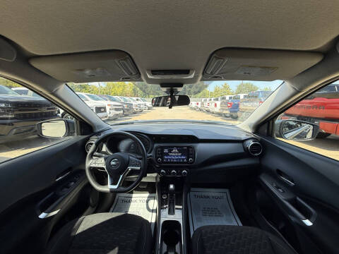 2023 Nissan Kicks SV