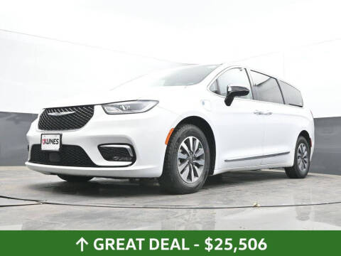 2023 Chrysler Pacifica Plug-In Hybrid Limited