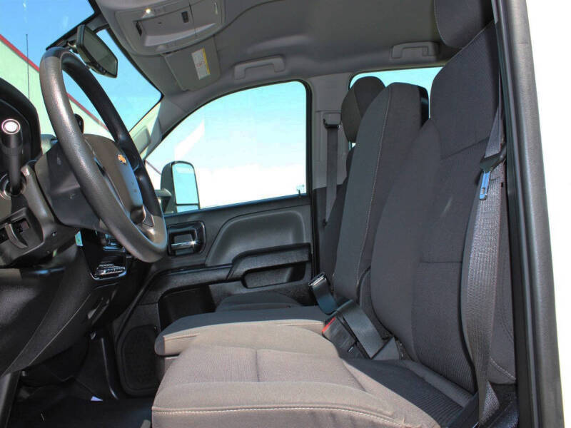 2023 Chevrolet Silverado 5500HD