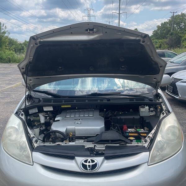 2007 Toyota Sienna XLE 7-Passenger