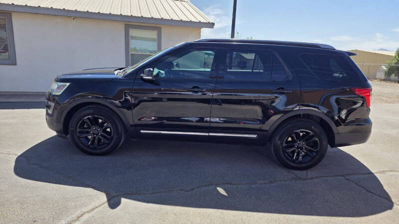 2017 Ford Explorer XLT - Photo 6