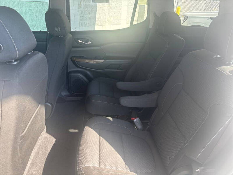 2021 GMC Acadia SLE