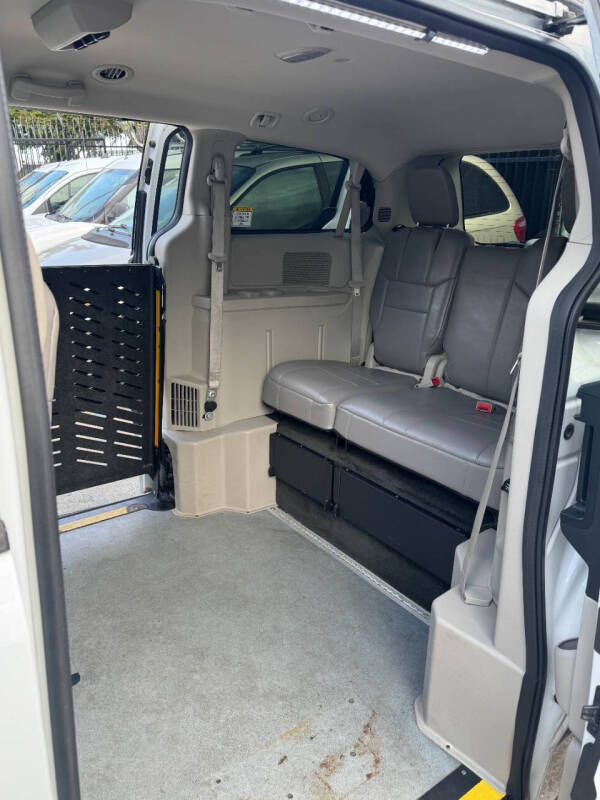 2015 Dodge Grand Caravan SE