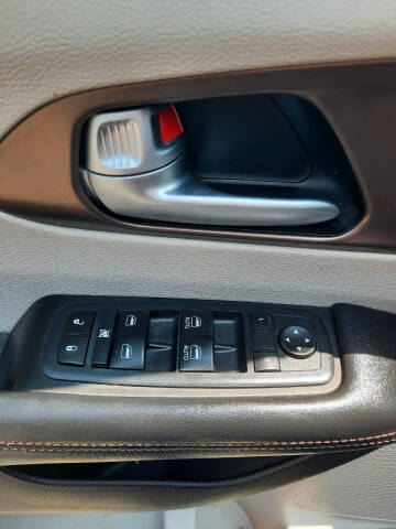 2017 Chrysler Pacifica Touring-L