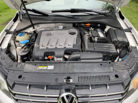 2013 Volkswagen Passat TDI SE