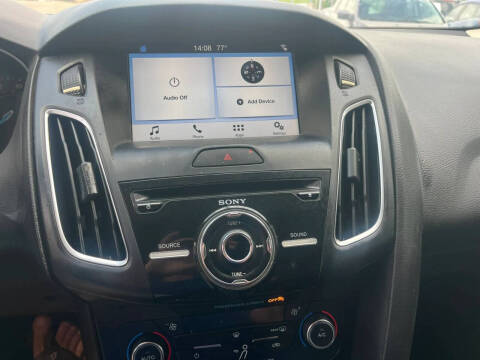 2017 Ford Focus SEL