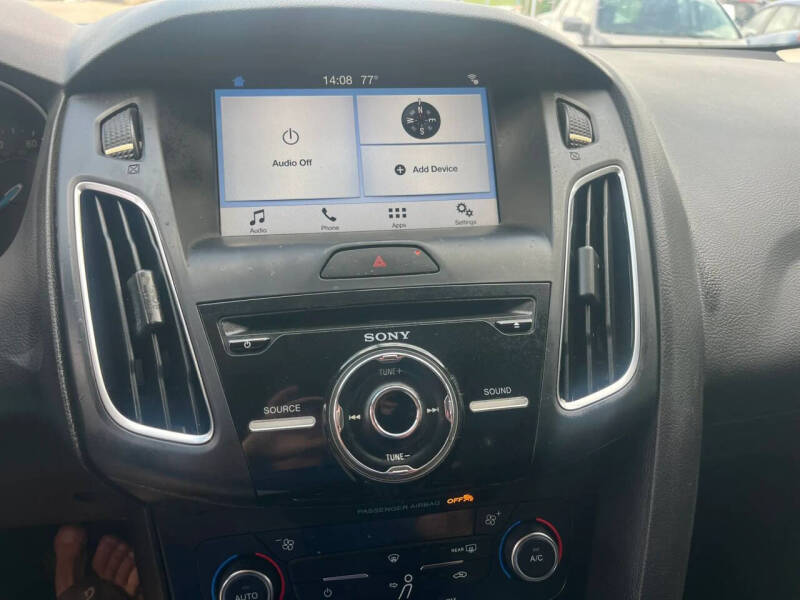 2017 Ford Focus SEL